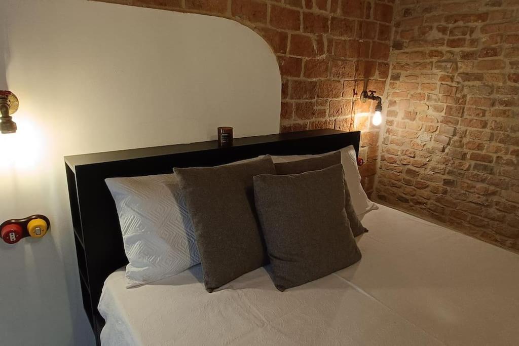 Piazza Statuto-Appartamento Tra Le Mura A-C E Wi-Fi Asti Kültér fotó
