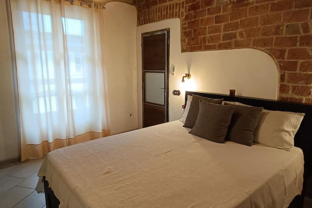 Piazza Statuto-Appartamento Tra Le Mura A-C E Wi-Fi Asti Kültér fotó